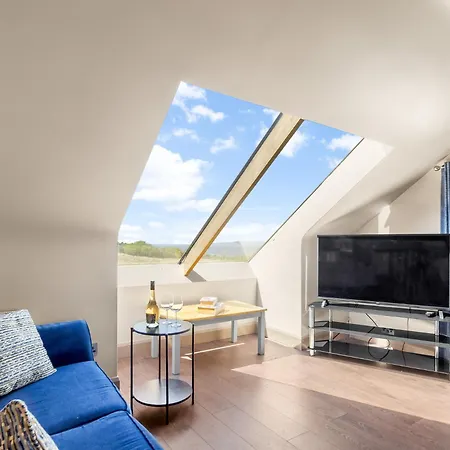 Whispering Meadows * Renvyle