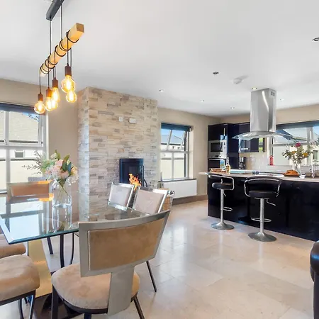 Whispering Meadows Renvyle